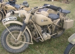 Motocykl BMW R-75 se sidecarem